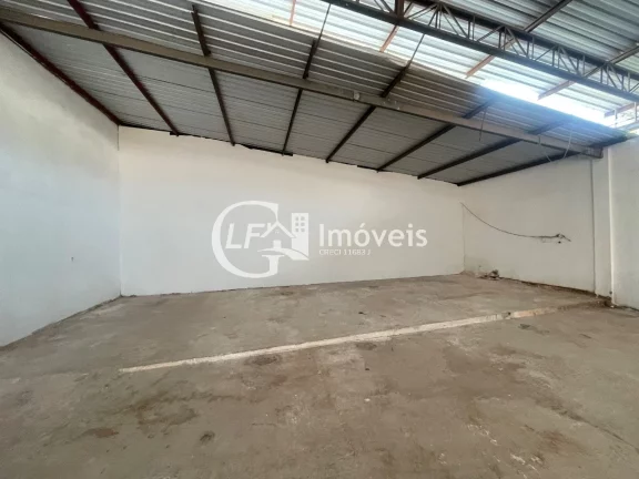 Imagem Galpão Comercial para Locação em Campo Grande-MS, Bairro Lagoa Dourada: 1 Sala, 1 Banheiro, 330m² de Área