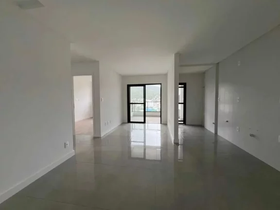 Imagem Apartamento sem mobiliário com 2 dormitórios sendo 1 suítes e 1 vagas de garagem em Itajaí