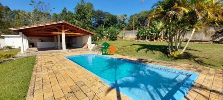 Imagem Chácara para Venda em São Roque, Pavão (canguera), 4 dormitórios, 1 suíte, 1 banheiro