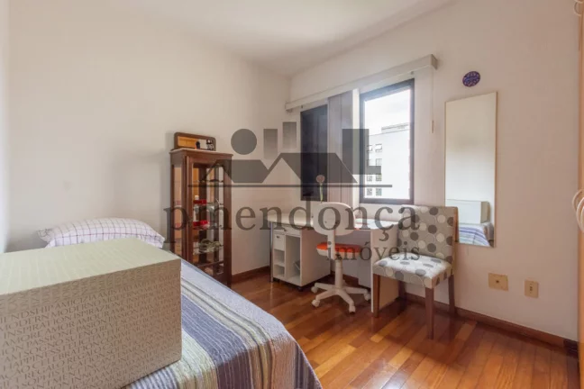 Imagem Apartamento em Pinheiros com 3 quartos( 1 sui­te ) e 2 vagas, 95m²