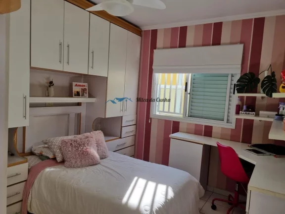 Imagem Sobrado para venda com 3 dormitórios, 130m², 2 vagas Vila Pires em Santo André