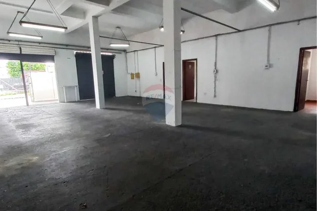 Imagem Galpão para Locação 180 metros Jardim Gutierres– Sorocaba