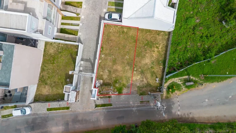 Imagem Terreno Campo Comprido Pronto para construir!