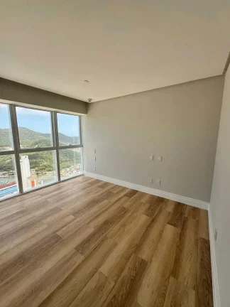 Imagem Apartamento frente mar com 4 suítes e 4 vagas na Barra Sul de Balneário Camboriú