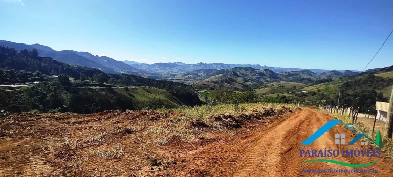 Imagem Terreno a venda em Gonçalves com vista para a Pedra do Baú.