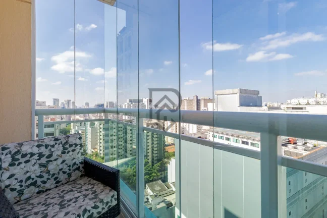 Imagem Apartamento frente ao Shopping Frei Caneca andar alto vista livre