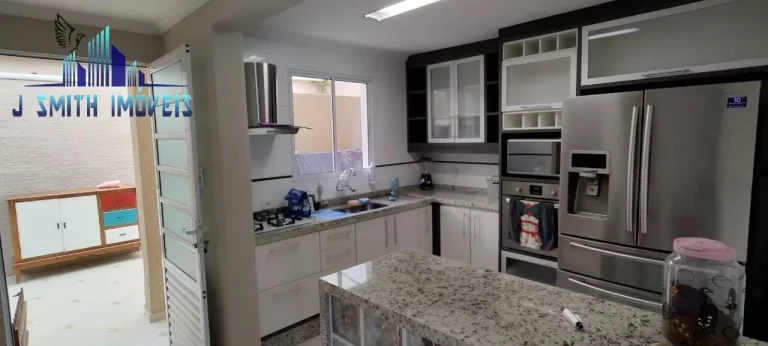 Imagem CASA MOBILIADA, PRONTA PRA MORAR, 3 DORMS (1 SUÍTE). VENDA PORTEIRA FECHADA