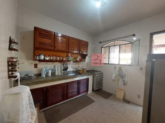 Imagem Casa para Venda em Araruama/RJ - 4 Dorm. 180 m2 Área Útil