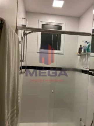 Imagem Vendo apartamento 60m2, 2 quartos, sendo 1 suíte, móveis em laca fosca, todo com móveis sob medid...