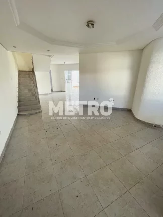 Imagem Casa à alugar no Sol Nascente Orla, 2 Pavimentos, piscina, 3 quartos