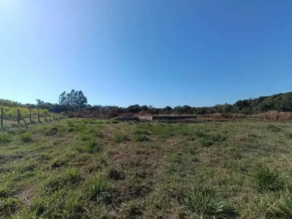 Imagem Construa Seu Refúgio na Colônia: Terreno de 3000m2 com Projeto Arquitetônico Personalizado