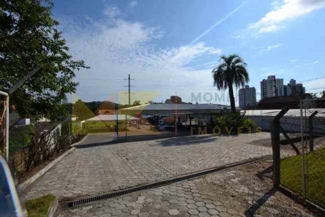 Imagem Ponto Comercial à Venda, 1.519 m² em Velha - Blumenau