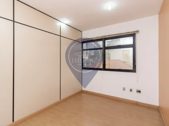 Imagem Conjunto Comercial à Venda em São Paulo-SP, Bairro Bosque da Saúde: 1 Sala, 1 Vaga, 40m² de Área