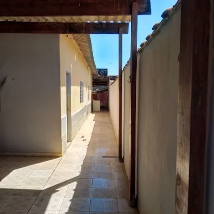 Imagem PIRASSUNUNGA-Casa 127m² com 2 dorm. 2 vagas à venda, por R$ 175.000 - Vila Santa Fé- Pirassununga/SP