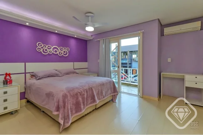 Imagem Casa luxuosa na Tristeza que combina espaço, privacidade e alto padrão.

Com 340 metros quadrados ...