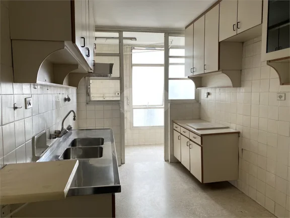 Imagem Apartamento à venda com 3 quartos, sendo 1 suíte, no condomínio Solar Castro Marim, São Paulo - SP