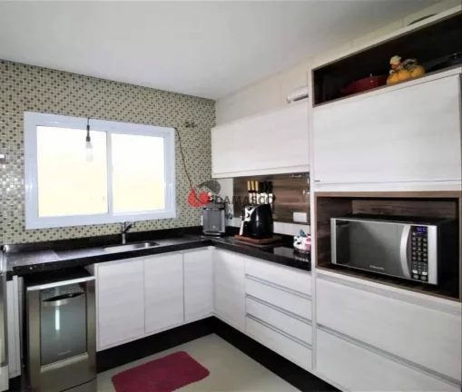Imagem Sobrado à venda 4 Quartos, 1 Suite, 3 Vagas, 240M², Cerâmica, São Caetano do Sul - SP