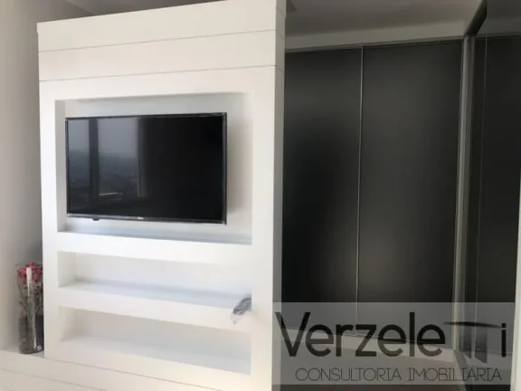 Imagem Apartamento 4 ou + dormitórios para Venda em Balneário Camboriú / SC no bairro Centro