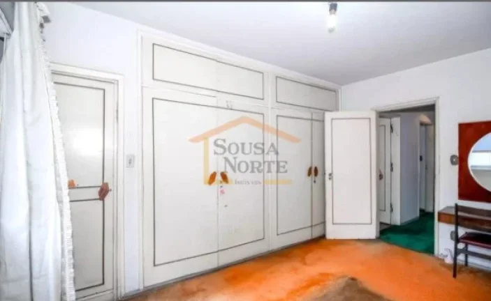 Imagem Apartamento com 195m², 3 dormitórios com armários embutidos (sendo 1 com varanda), banheiro socia...