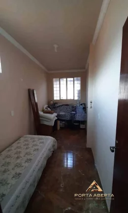 Imagem Casa com piscina no Parque Caravelas - cod 1229