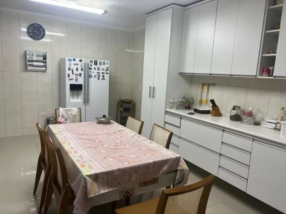 Imagem Sobrado com 4 dormitórios à venda, 362 m² por R$ 1.800.000,00 - Vila Romanópolis - Ferraz de Vasconcelos/SP