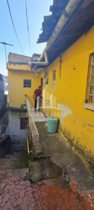 Imagem São 5 Casas 250m², 3 de 3 Cômodos e 2 de 2 Cômodos, 1 Vaga, Perto da Padaria da Globo no Jardim Zaíra, Mauá-SP