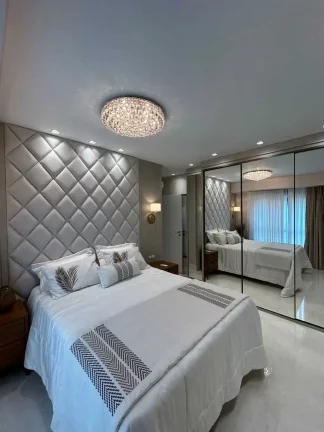 Imagem Apartamento finamente mobiliado com 4 suítes e 4 vagas de garagem em Meia Praia - Itapema/SC