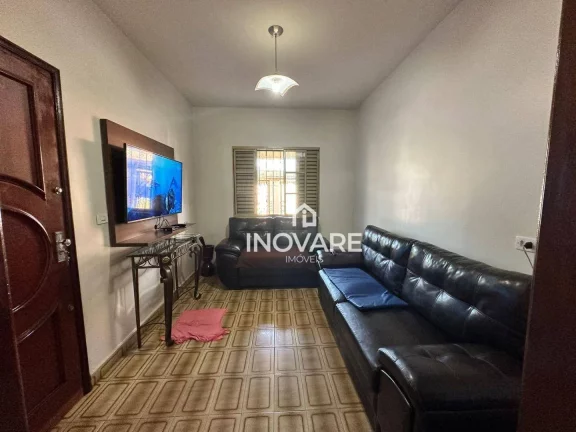 Imagem Casa com 3 dormitórios à venda, 162 m² por R$ 850.000,00 - Setor Central - Itumbiara/GO