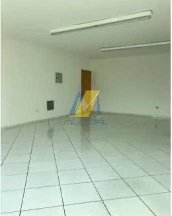 Imagem Sala Comercial com Elevador e Vaga em Localização Estratégica