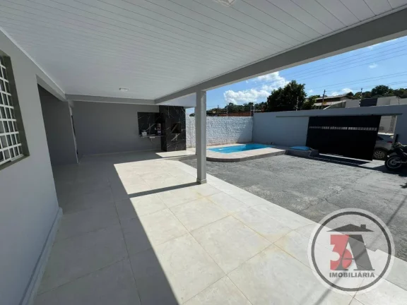 Imagem Casa nova com piscina no Grenville