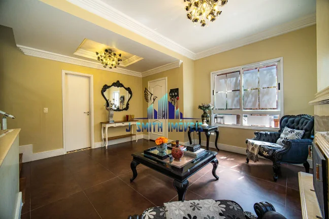 Imagem CASA COM CLASSE EM ESTILO, INTEGRADA COM ÓTIMO ACABAMENTO, NA GRANJA VIANA