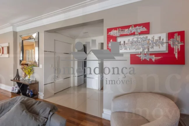 Imagem Apartamento excelente com 165m², 3 suítes e 3 vagas