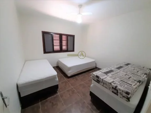 Imagem Casa térrea de alto padrão à venda em Peruíbe, com edícula sendo 2 suítes