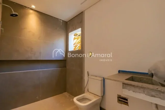 Imagem Casa à venda no Condomínio Pedra Alta, um imóvel de alto padrão que combina elegância, conforto...