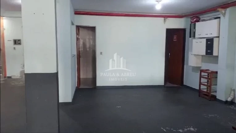 Imagem Aluga-se Salão Comercial de 200m², Energia Trifásica, Acesso 17 degraus, Churrasqueira, Banheiros no Jardim Campo Verde, Mauá-SP