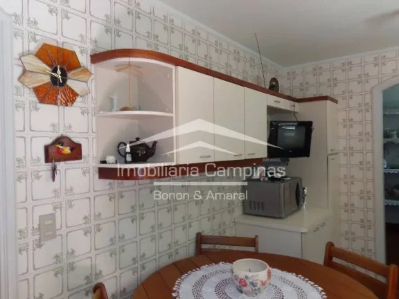 Imagem Excelente sobrado próximo a vários comércios, amplo quintal com edícula,living amplo para vário...