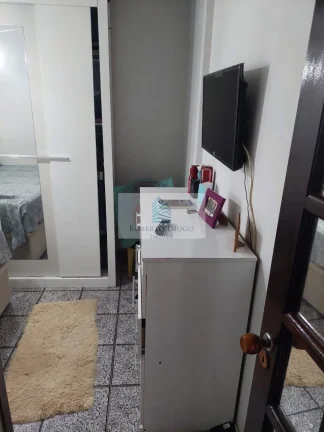 Imagem Apartamento à venda em Rio de Janeiro-RJ, Camorim: 2 quartos, 1 sala, 1 banheiro, 1 vaga, 52m² de área. Aproveite!