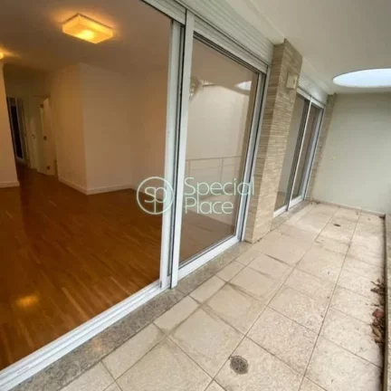 Imagem Casa à venda em Condomínio Brooklin *425m² privativos *Living com ambientes integrados *Lareira *...