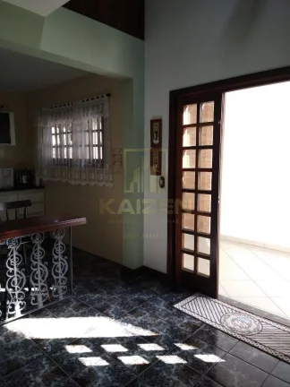 Imagem Casa com Edicula Sobradada Vista Verde