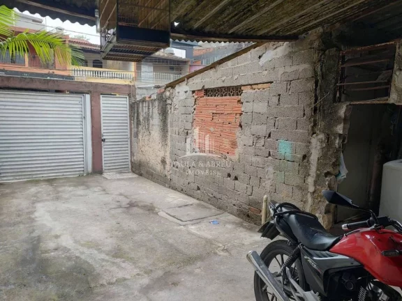Imagem São 3 Casas Antiga (150m²na Doc. mais é maior) com 4 e duas com 2 Cômodos e quintal grande, ótimo pra comércio no Jardim Bom Recanto, Mauá-SP