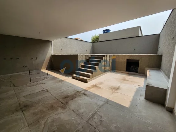 Imagem Sobrado Comercial ou Residencial com 3 Suítes, 6 vagas Piscina no Centro de São Bernardo do Campo