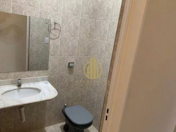 Imagem Sobrado com 3 dormitórios e edícula