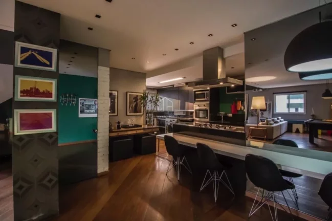 Imagem OPORTUNIDADE Apartamento Mobiliado 2 suites 2 vagas em Moema
