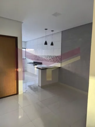 Imagem Casa 2/4 próximo à Av José Sarney