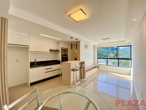 Imagem Apartamento no Centro | 2 Dormitórios (1 Suíte) | 2 Salões de Festas | Semi Mobiliado | Balneário Camboriú – SC