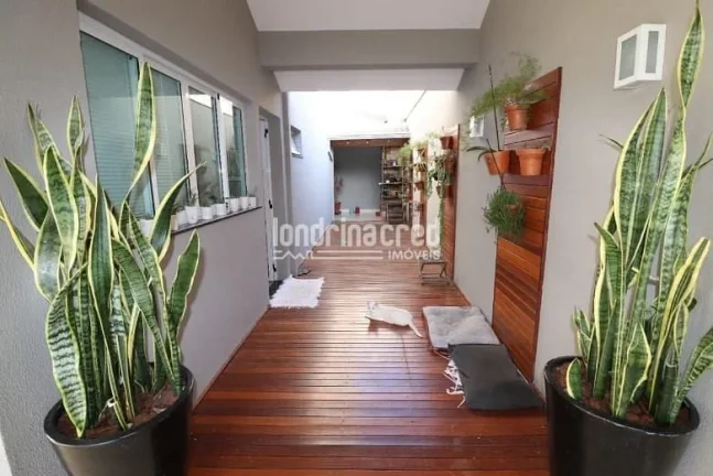Imagem Casa à venda no Jardim Neman Sahyun em Londrina com 3 quartos, 1 suíte, 4 vagas de garagem, 140 m² de área útil , ótima oportunidade agora!