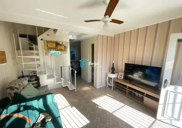 Imagem Casa 3 dormitórios no bairro Camaquã próximo ao Zaffari Cavalhada
