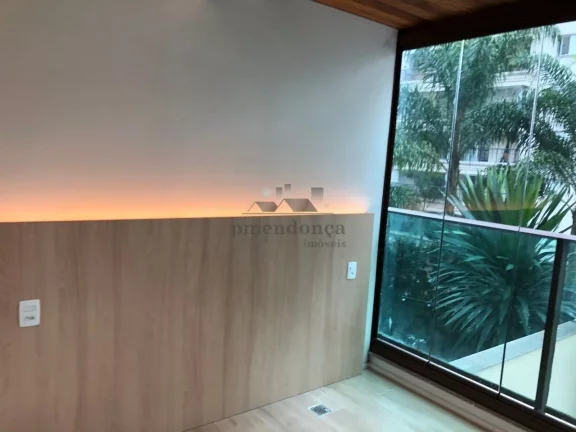 Imagem Apartamento duplex com piscina à venda em Higienópolis com 2 suítes e 2 vagas.