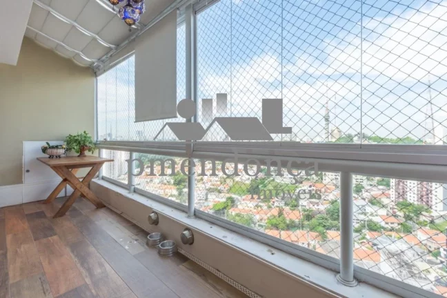 Imagem Apartamento duplex em Perdizes com 3 suítes e 3 vagas, 176m².