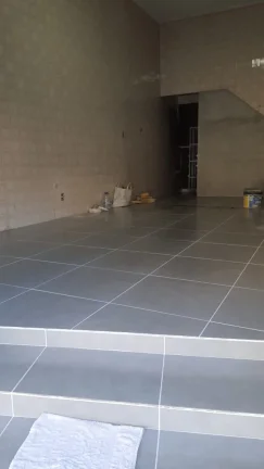 Imagem ???? Procura um espaço comercial compacto e estratégico? Esse salão pode ser perfeito pra você!
